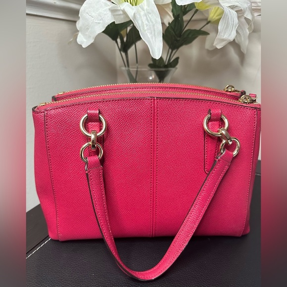 Authentic Coach mini carry all in cross grain leather and dust bag EUC - Picture 8 of 17